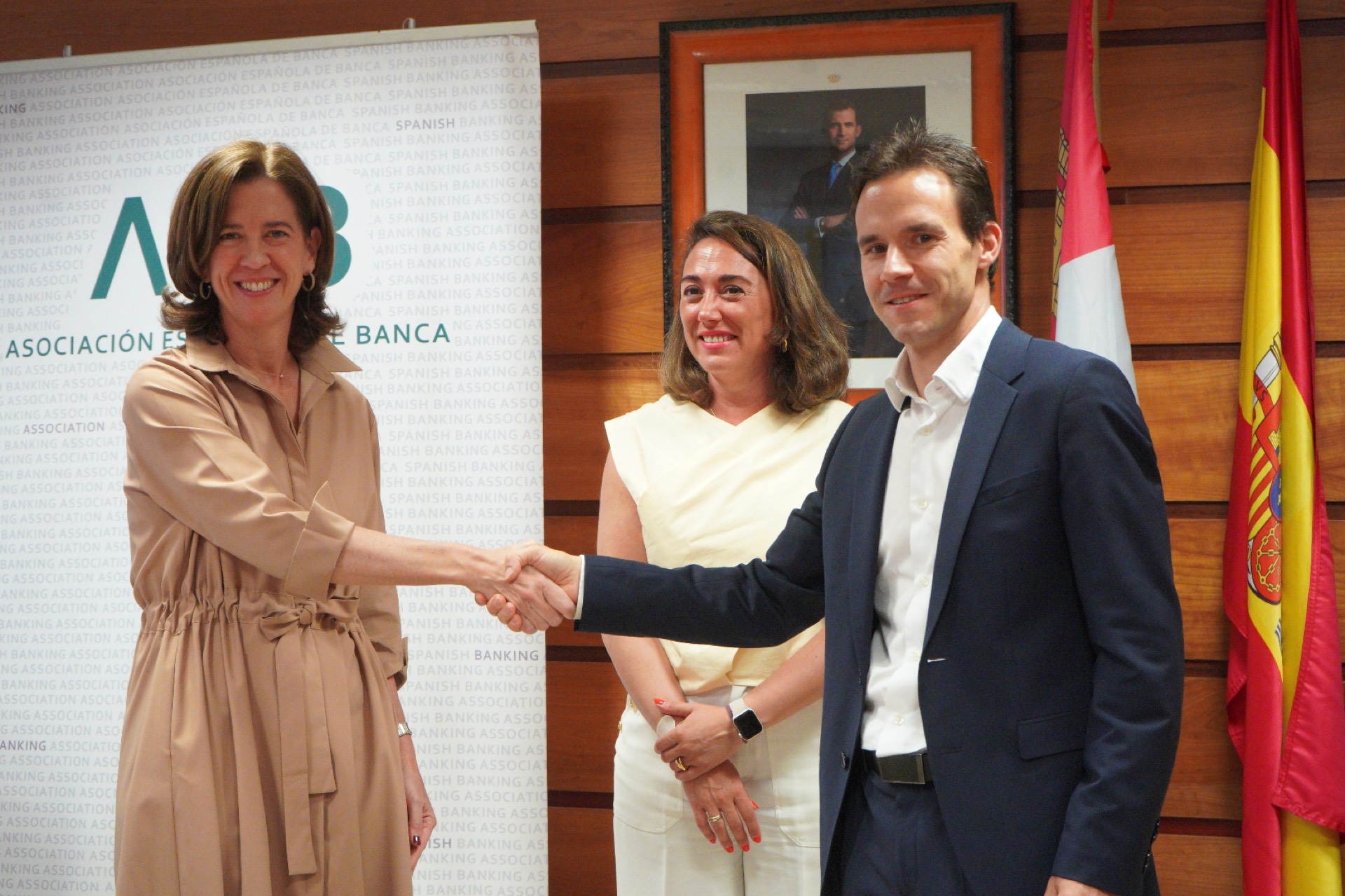 20230628-movilidad-convenio-banca-digital-09