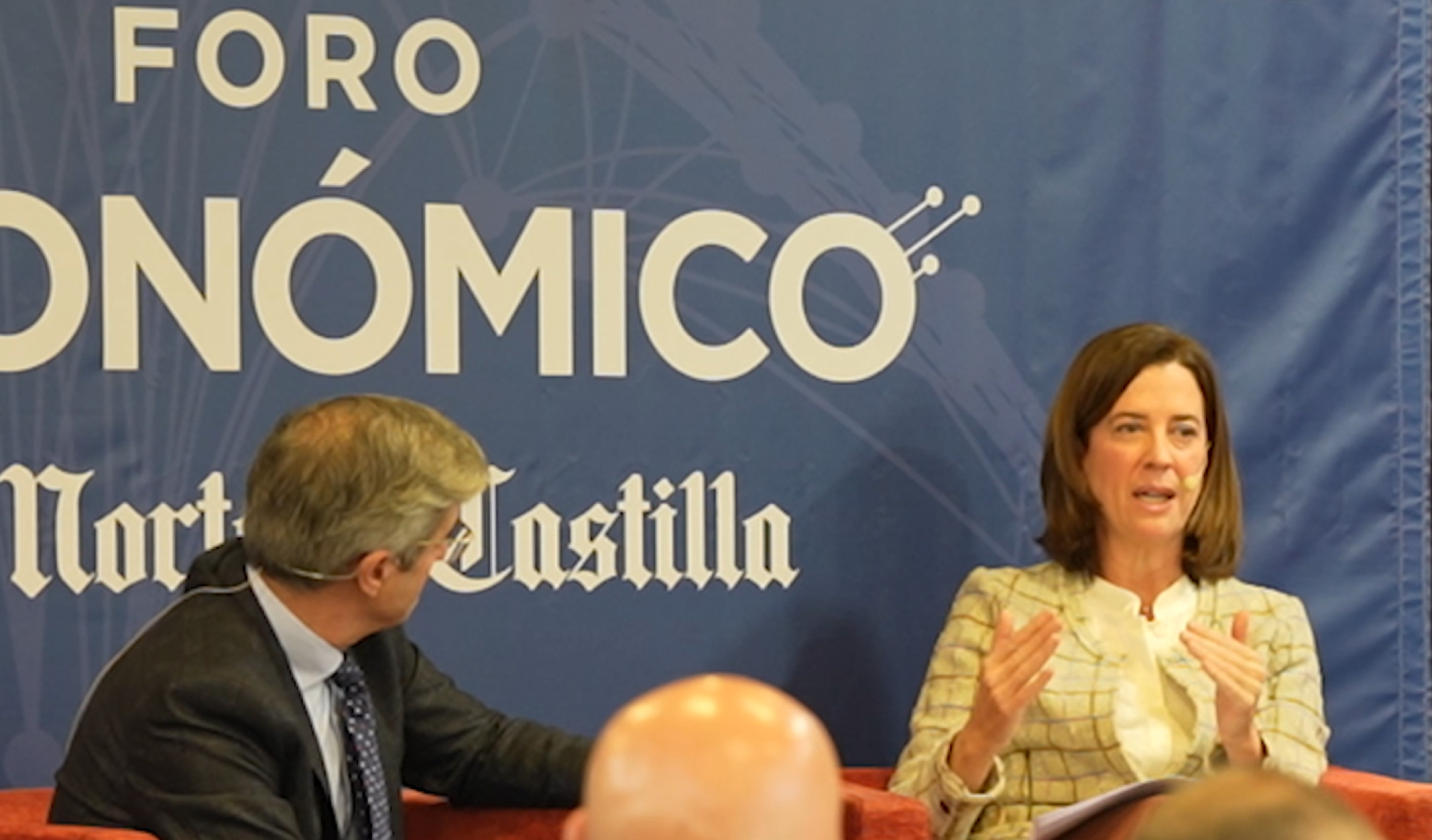 alejandra-en-el-foro-norte-de-castilla-1