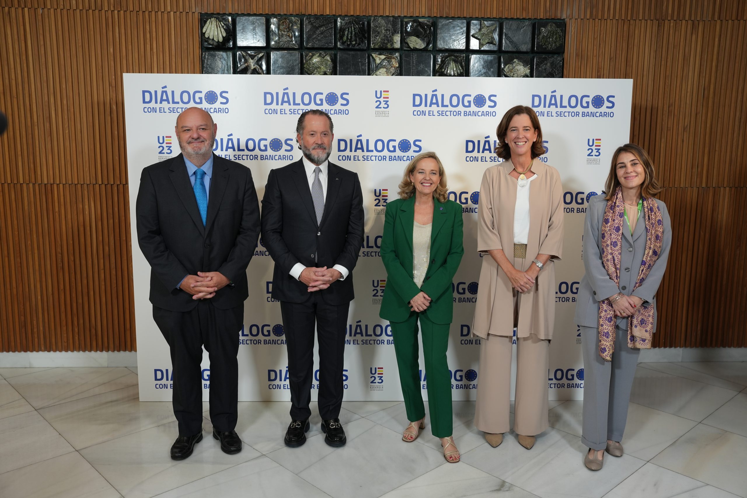 family-photo-meeting-santiago-compostela